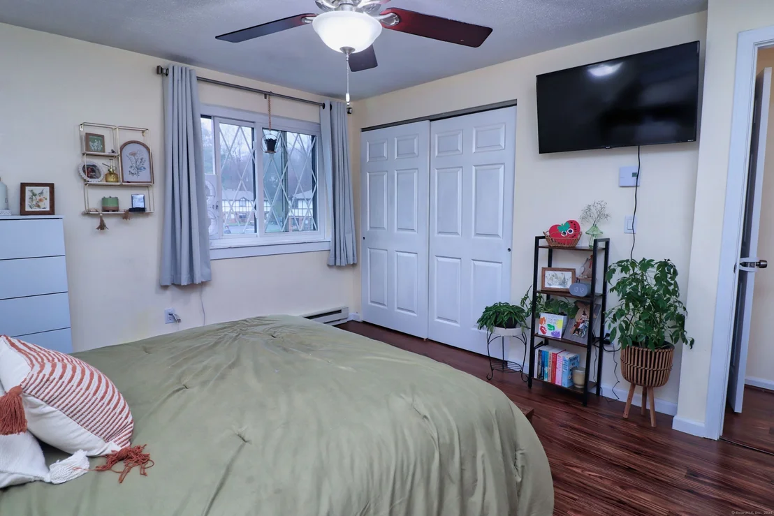 Photo of Unit APT2E at 2 Branch Road