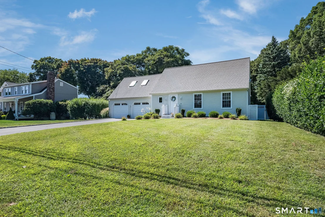 Photo of 145 Beach Park Road