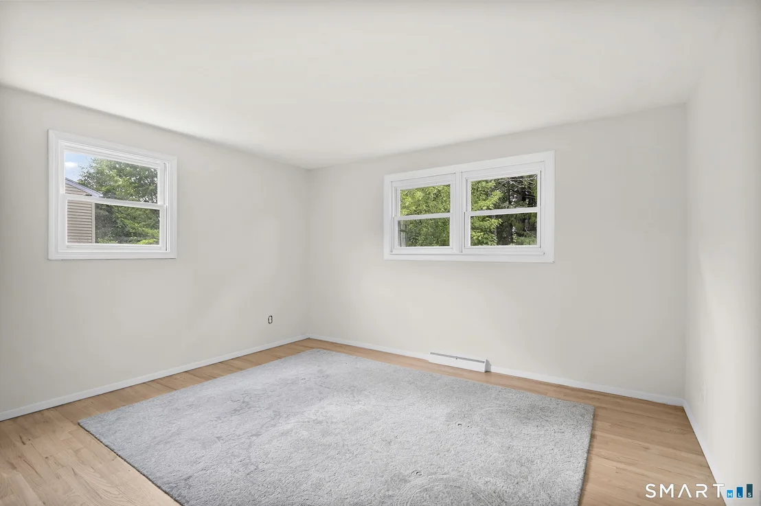 Photo of 31 Meadowlark Road