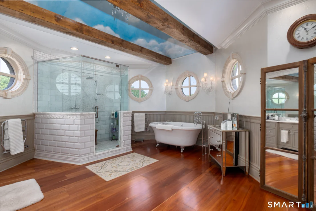Photo of 7 Equestrian Ridge Road