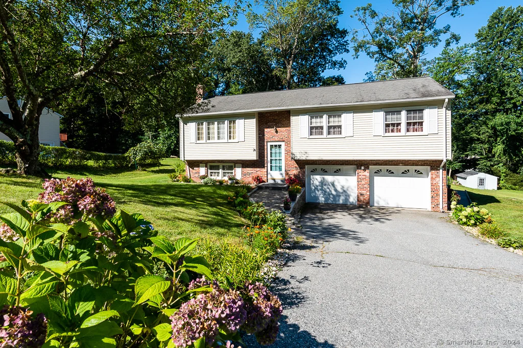 Photo of 11 Wayne Drive
