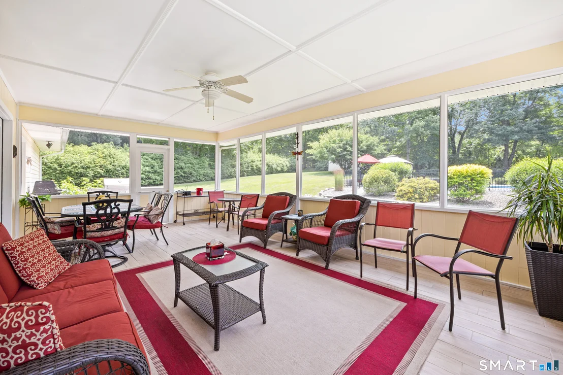 Photo of 8 Lindsley Drive