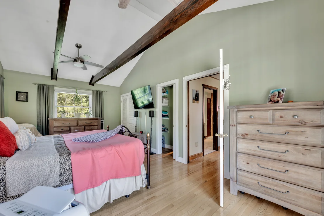Photo of 21 Long Meadow Road