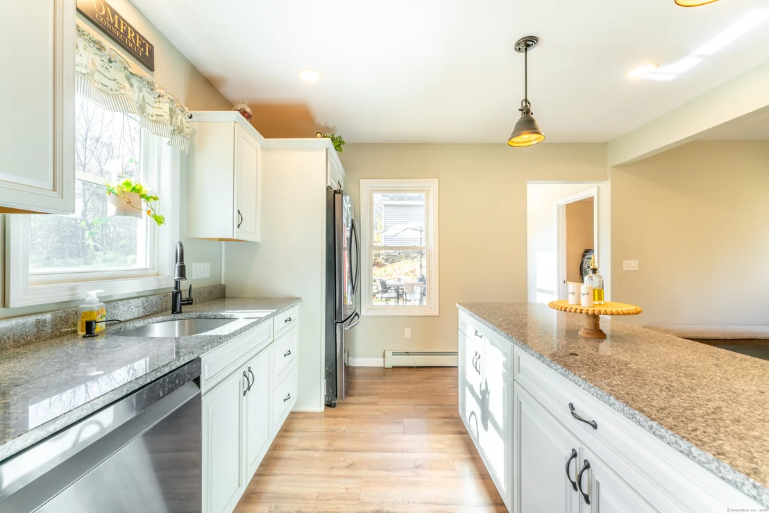 Photo of 280 River Road