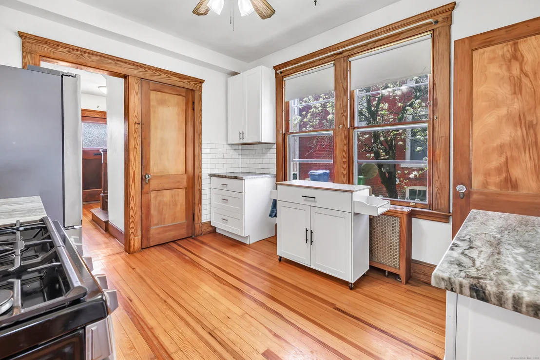 Photo of 81 Putnam Avenue