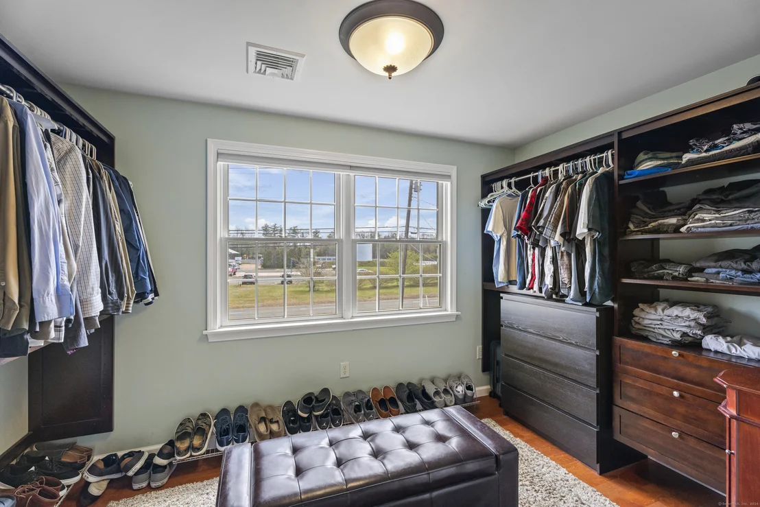 Photo of 511 Salmon Brook Street