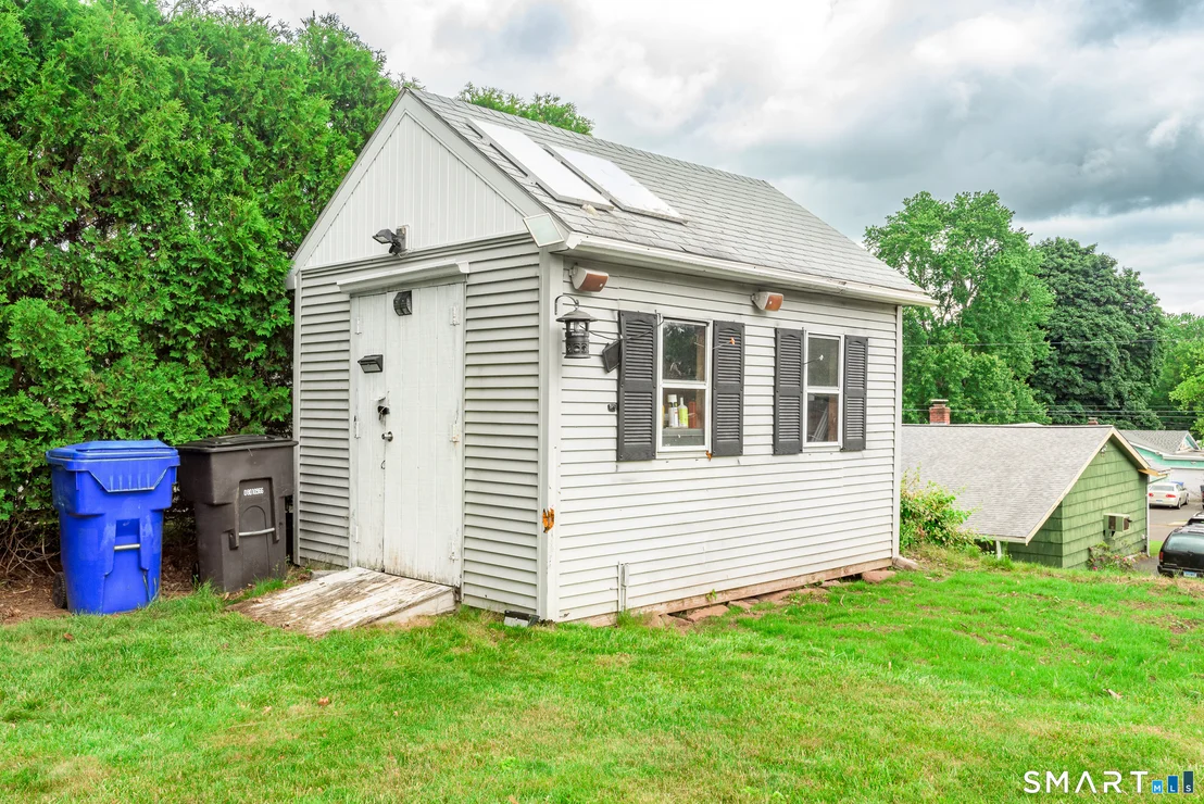 Photo of 50 Putnam Lane