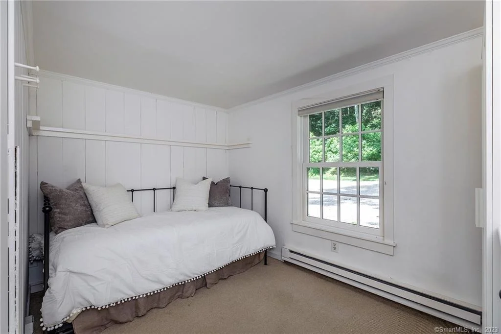 Photo of 16 Tompkins Hill Road