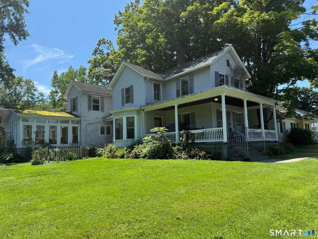 Photo of 134 Pleasant Street