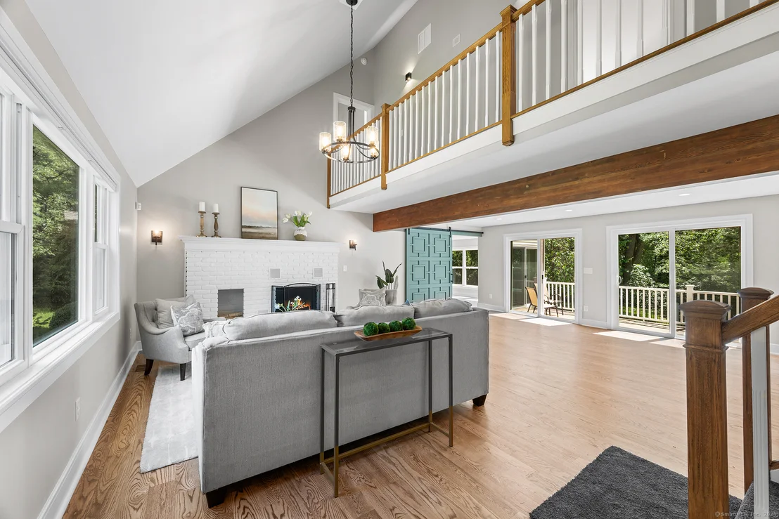 Photo of 16 Ariel Way