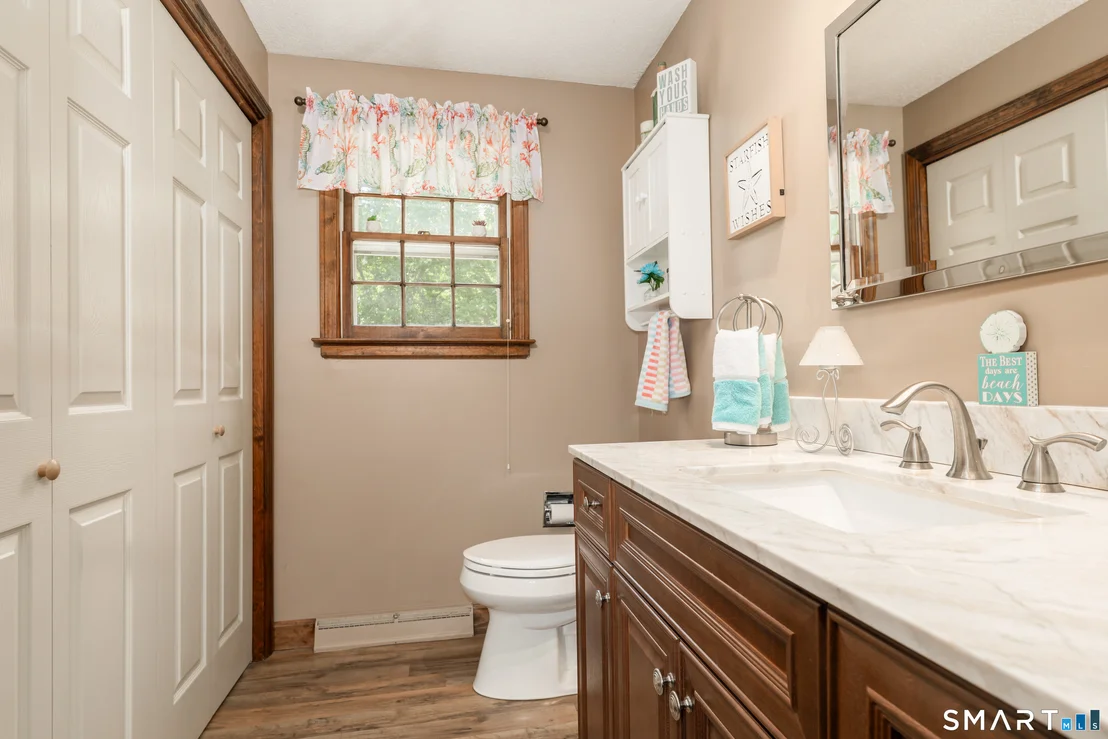 Photo of 81 White Oak Drive