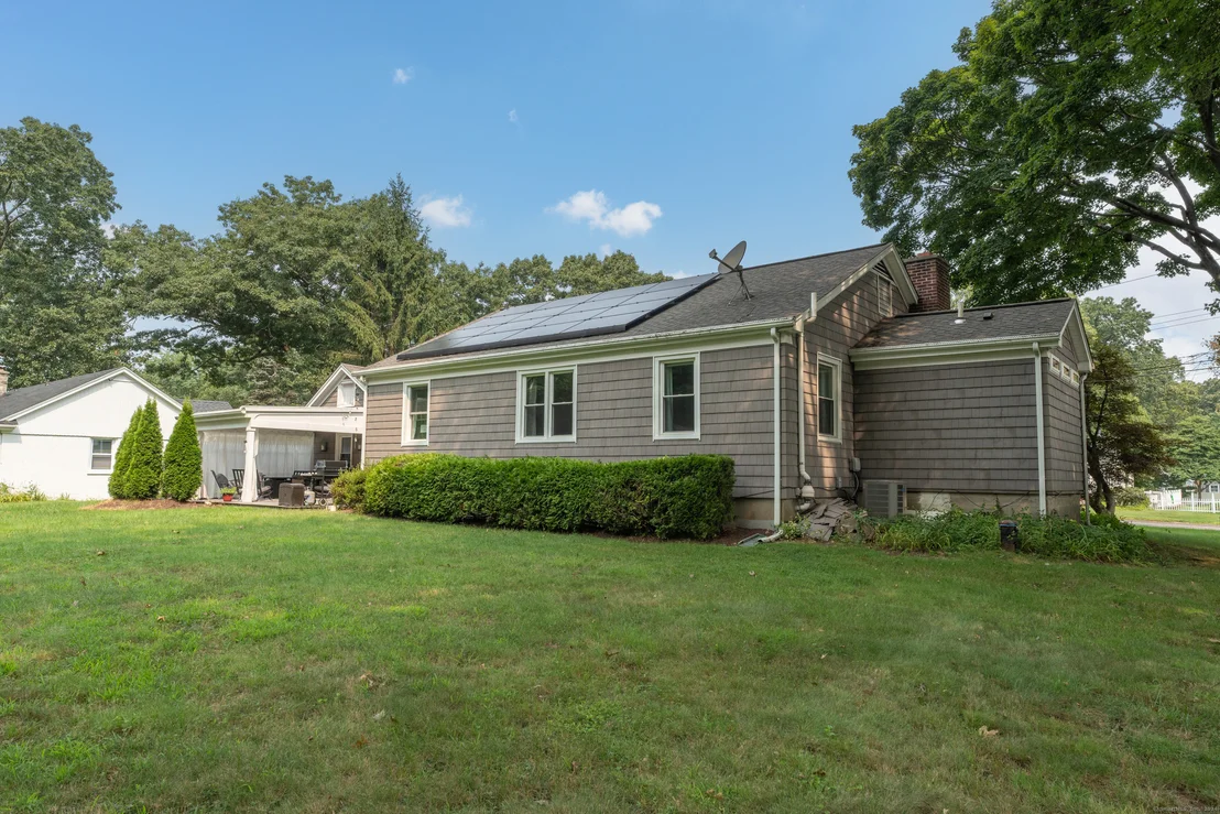 Photo of 56 Leffert Road
