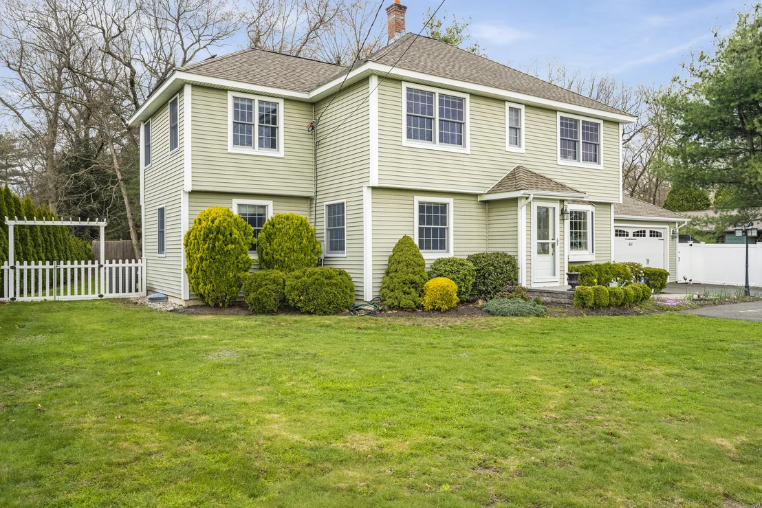 Photo of 511 Salmon Brook Street