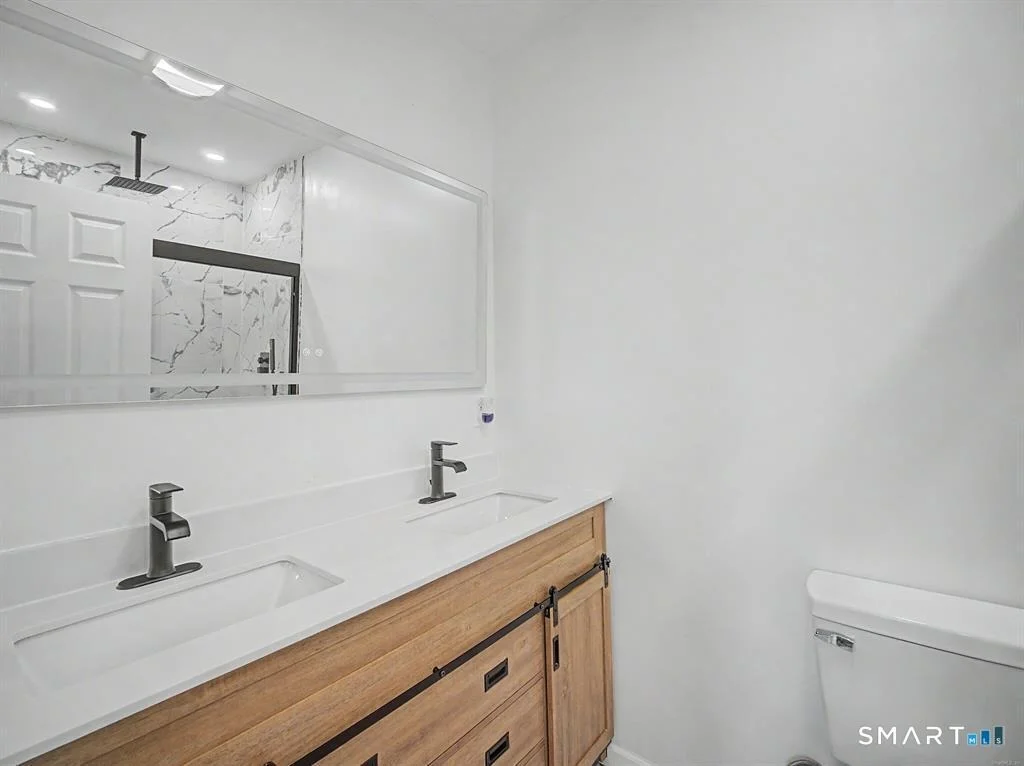 Photo of 61 Fairview Avenue