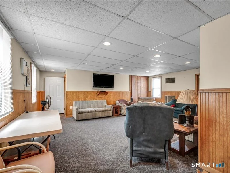 Photo of 61 Maple Avenue