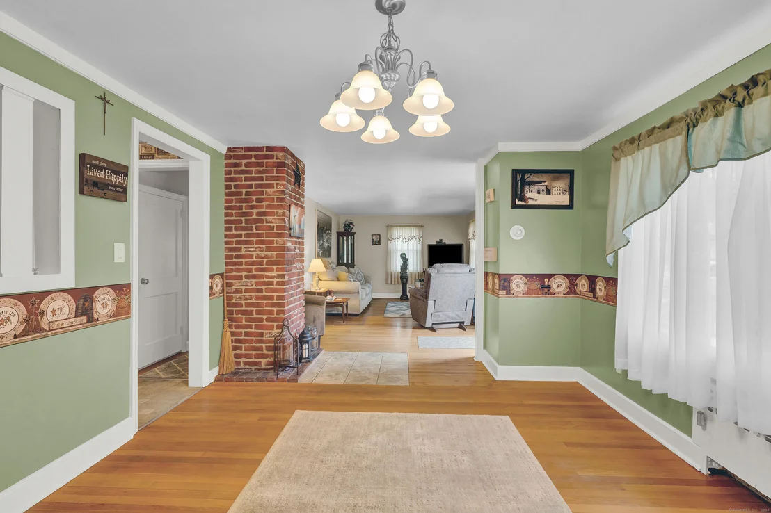 Photo of 114 Mercier Avenue