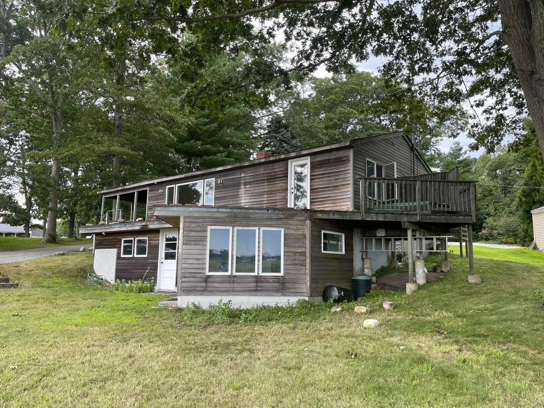 Photo of 8 Shore Grove Road
