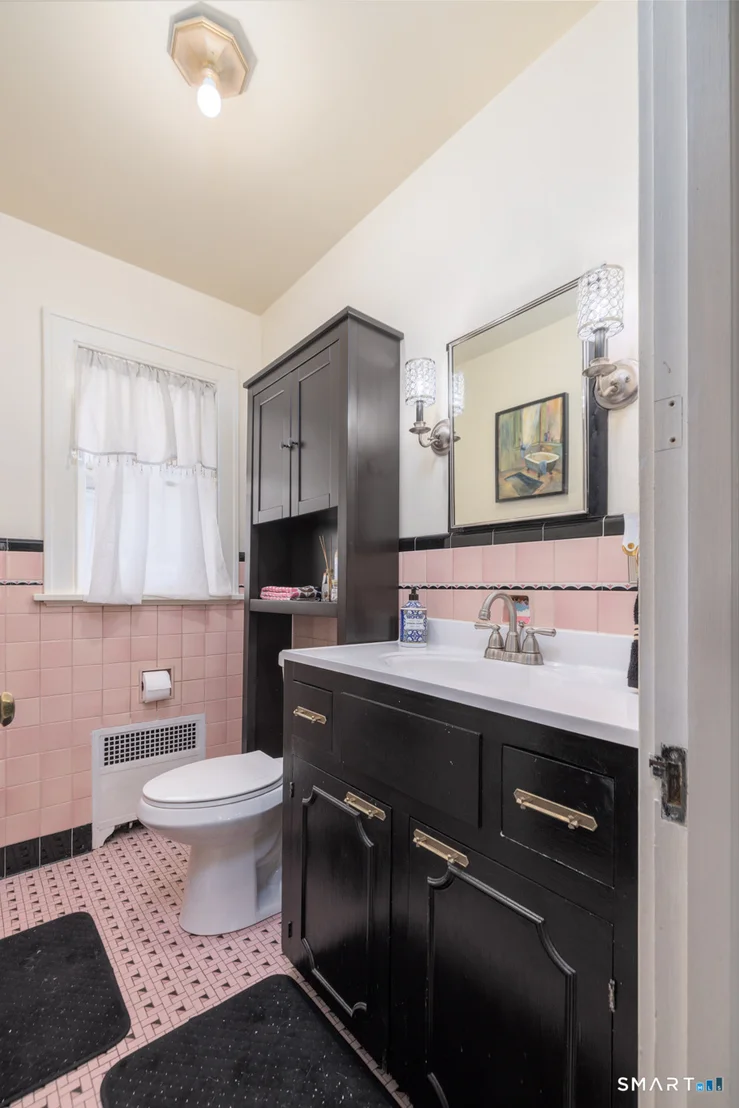 Photo of 5 Hillcrest Avenue