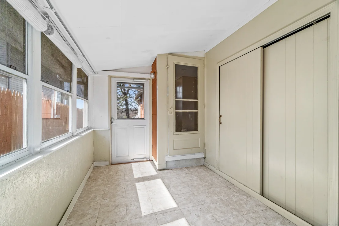 Photo of 143 Highview Avenue