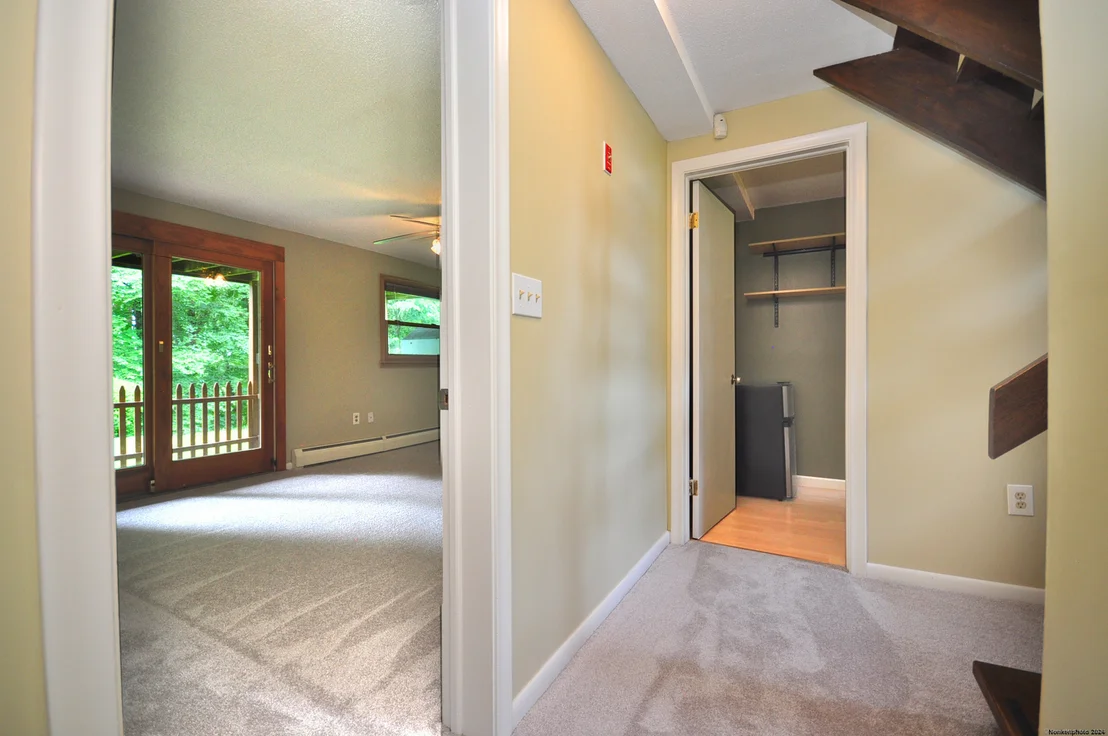 Photo of 35 Ravine Road