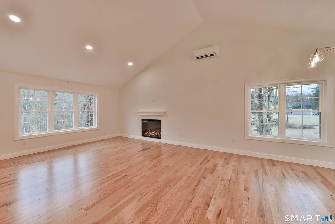 Photo of 187 Thompson Road