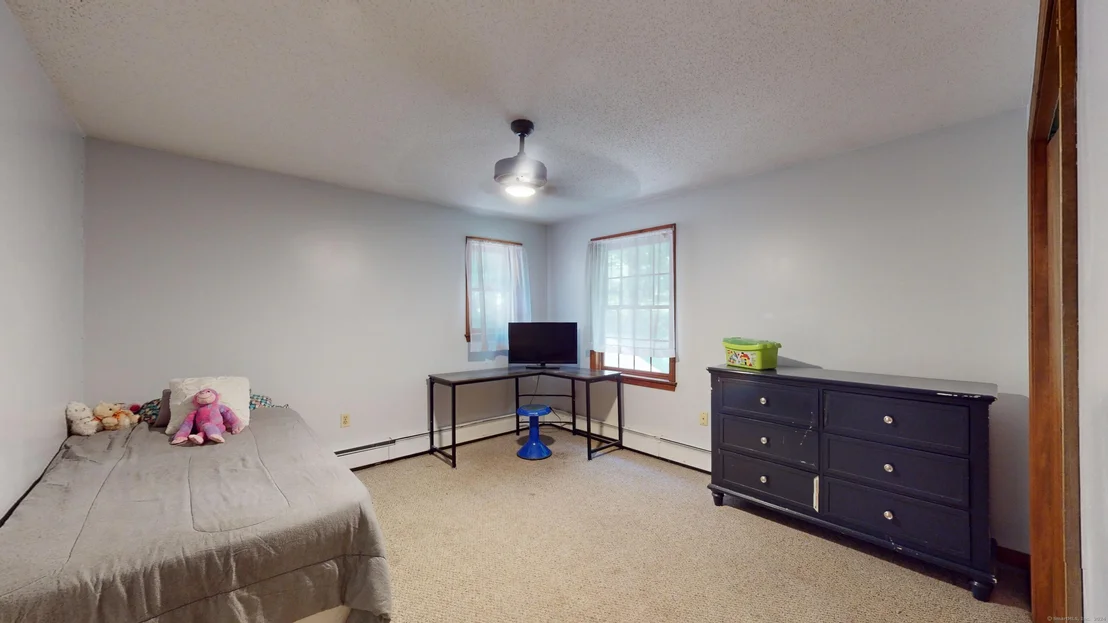 Photo of 3295 Mountain Road