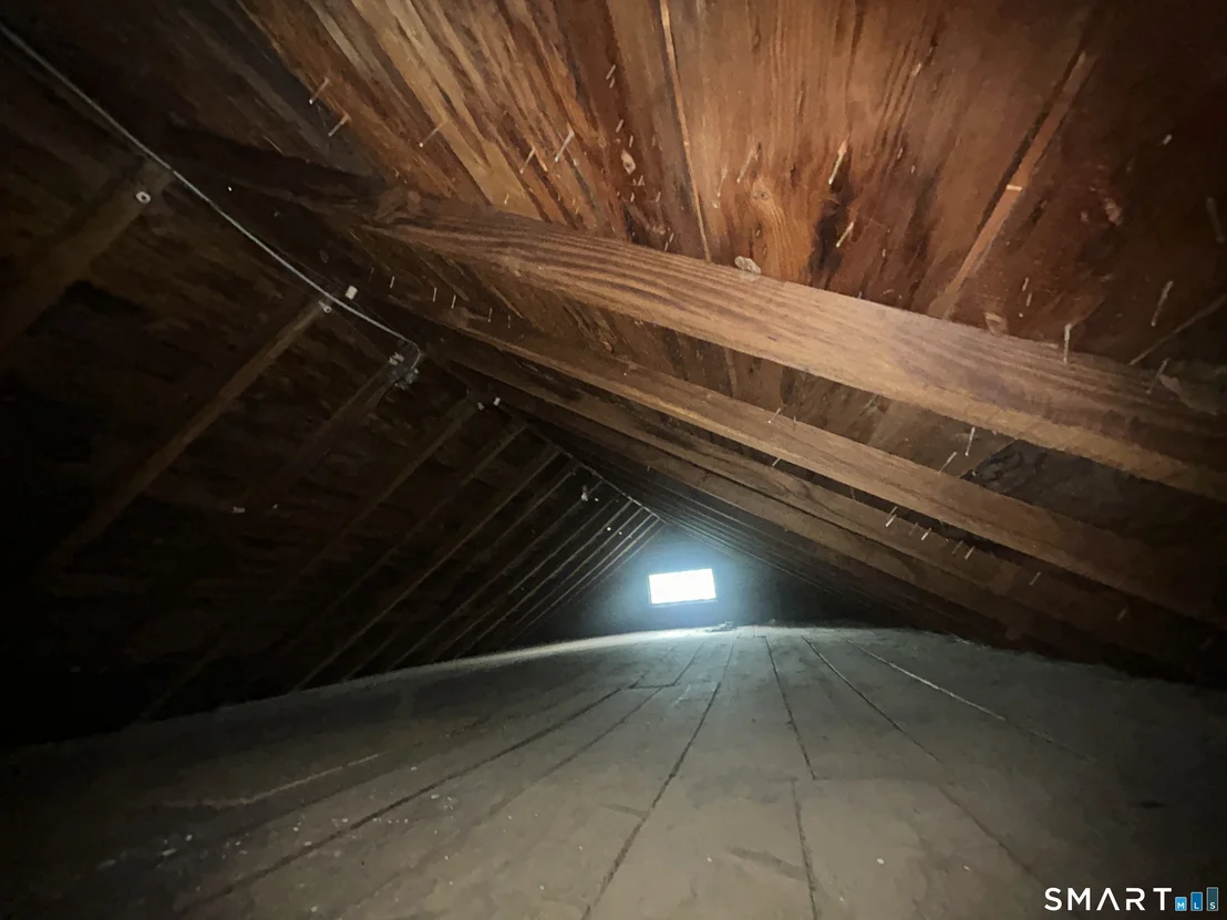Photo of 433 Simsbury Road