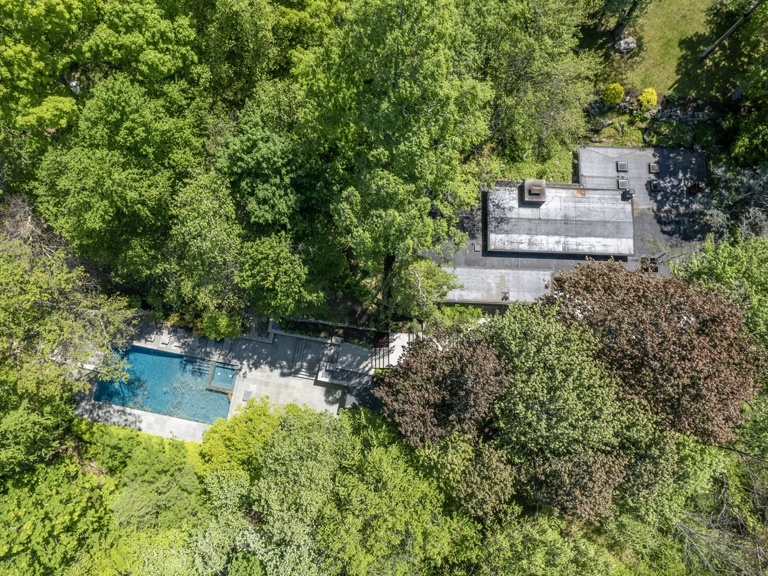 Photo of 32 Deer Run Road