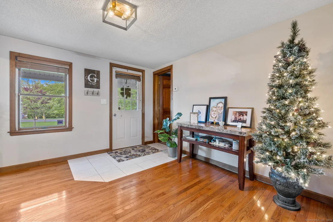Photo of 67 Shuttlemeadow Road