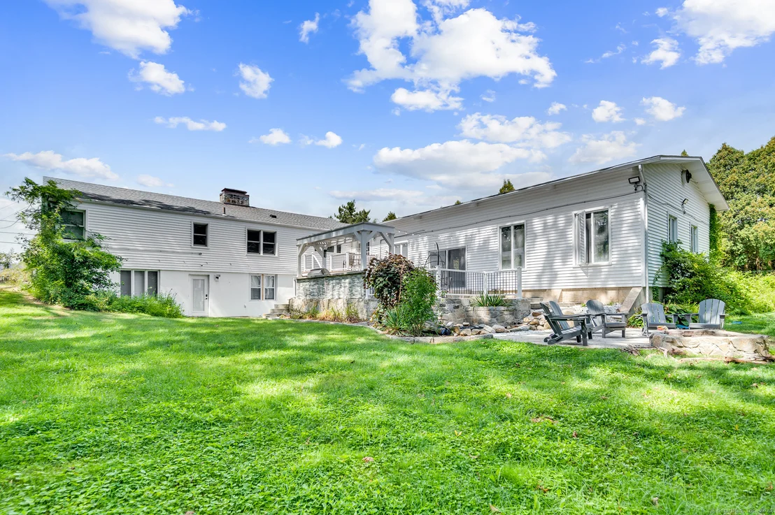 Photo of 473 Ridgeview Road