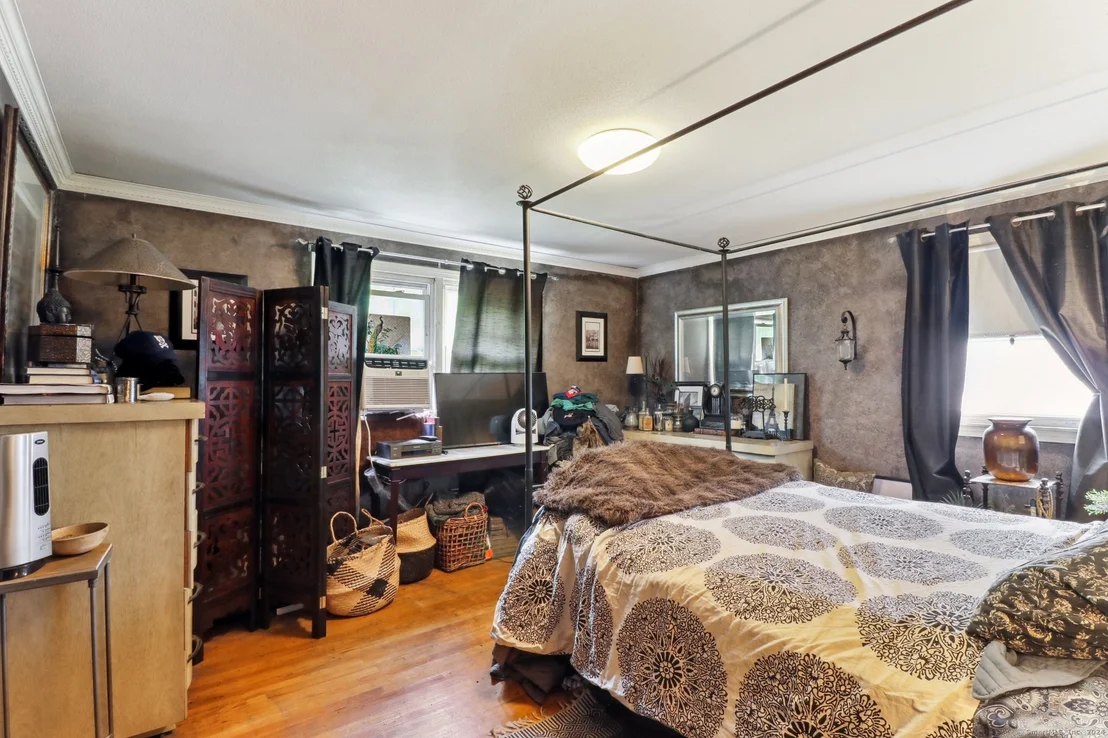 Photo of 233 Newton Street