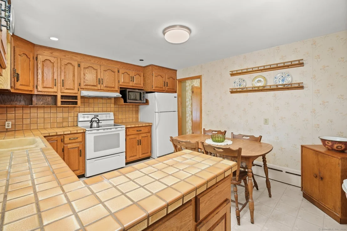 Photo of 90 Lu Manor Drive