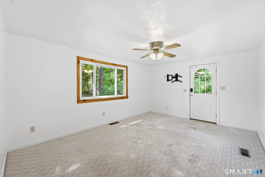 Photo of 186 Jackson Drive