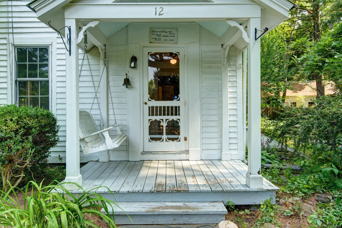 Photo of 12 Meadow Drive