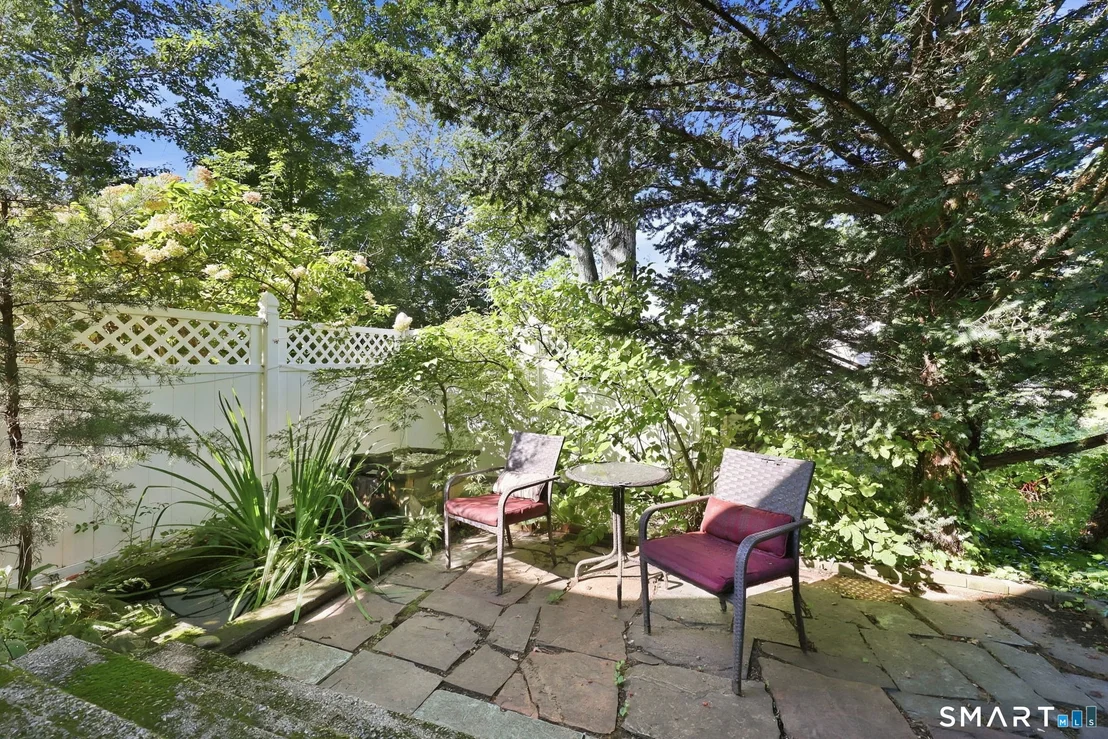 Photo of 28 Pond Road