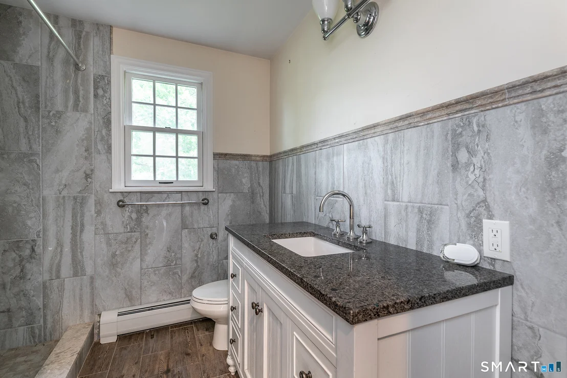 Photo of 124 Botsford Hill Road