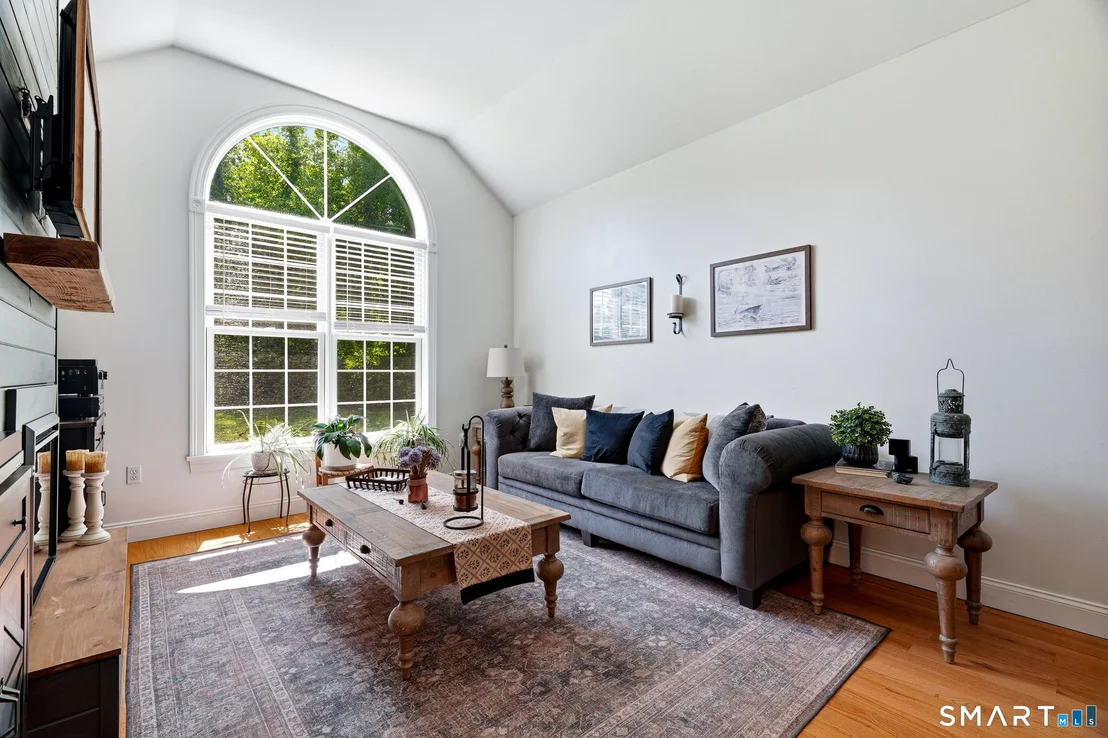 Photo of 210 Forsyth Road