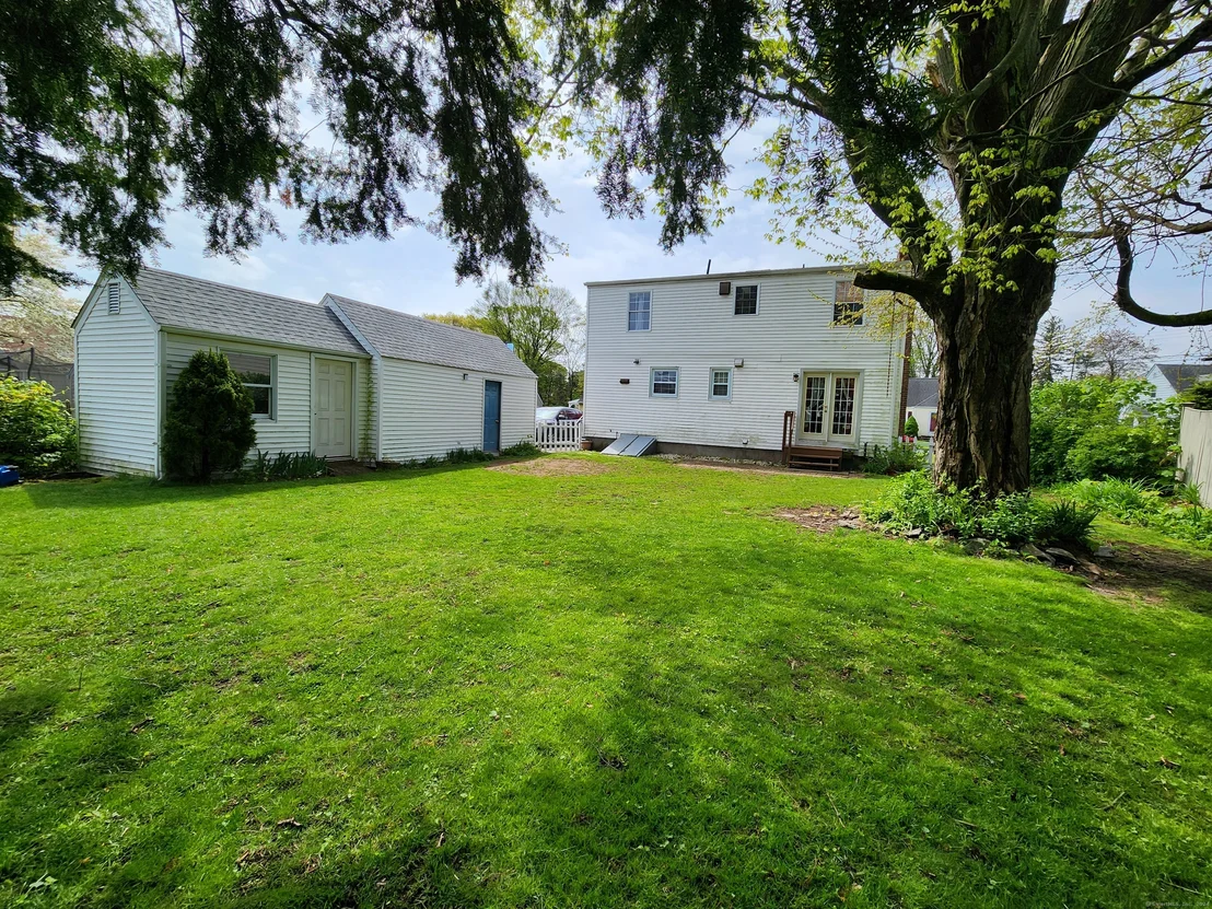 Photo of 27 Linnmore Drive