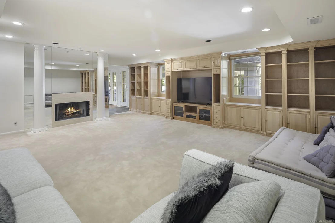Photo of 177 Long Close Road