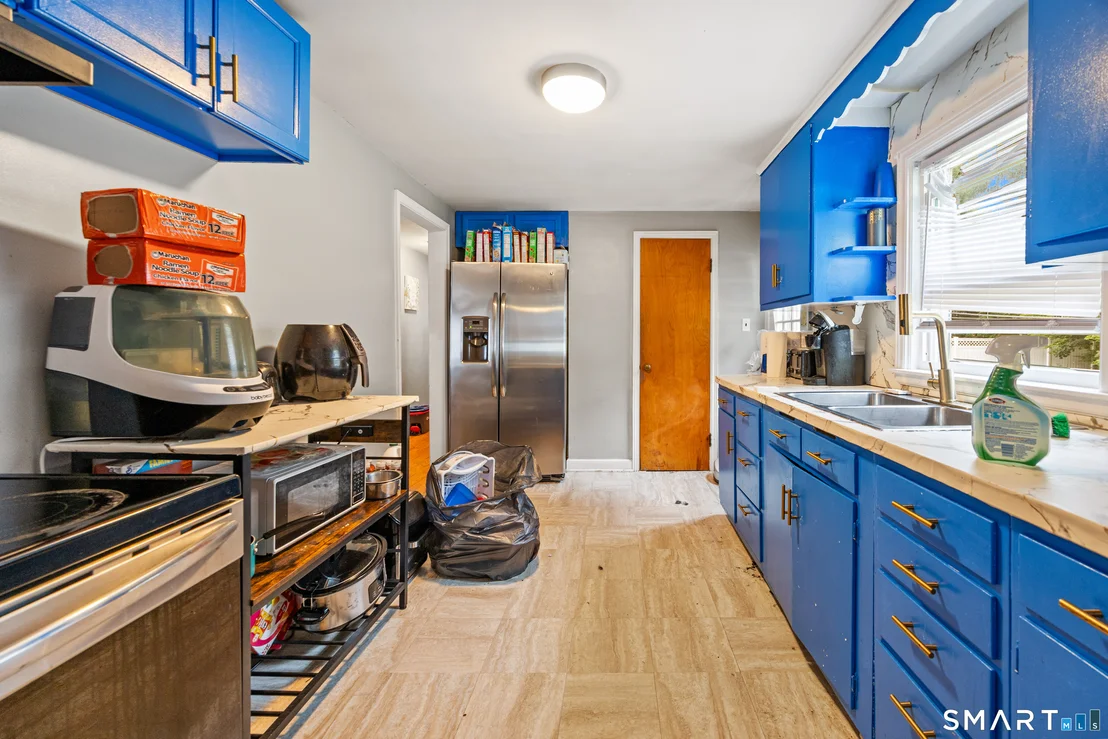 Photo of 58 Robin Hill Road