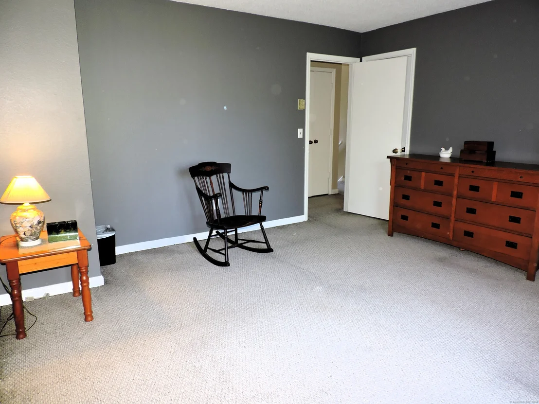 Photo of Unit 32C at 925 Oronoke Road
