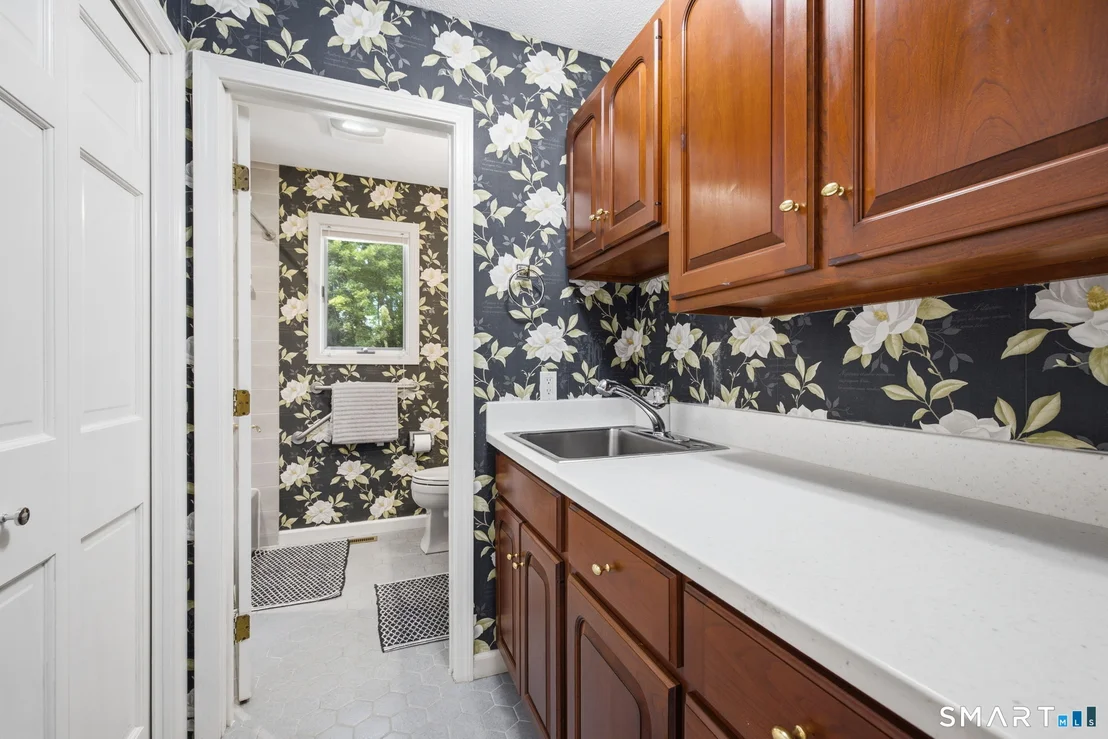 Photo of 115 Somerwynd Lane