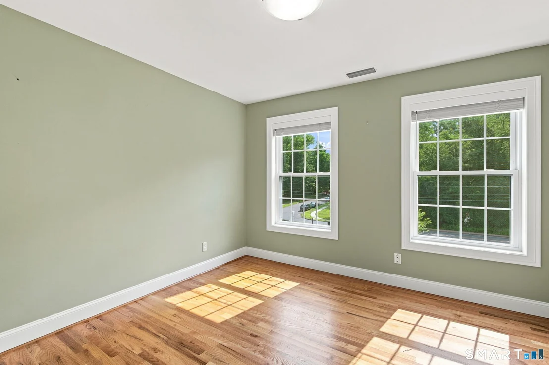 Photo of 649 Nevers Road