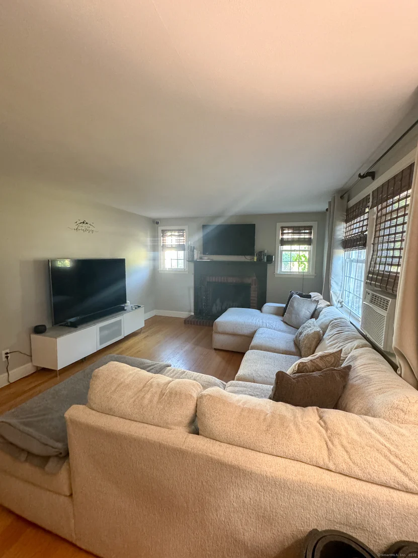 Photo of 211 High Street