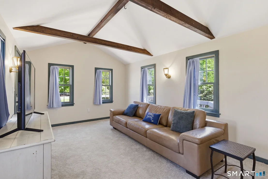 Photo of 244 Buttonball Lane