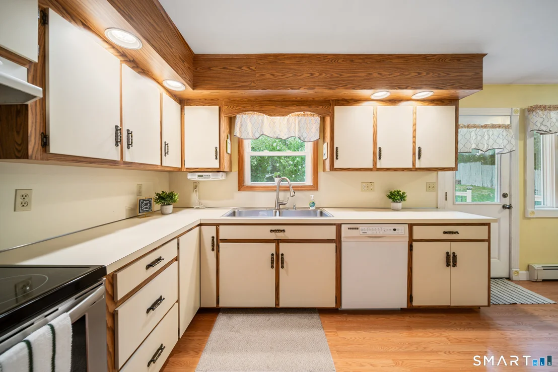 Photo of 137 Maple Hill Road