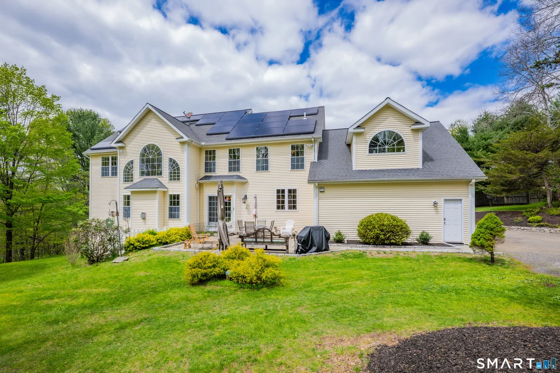 Photo of 8 Curtiss Meadows