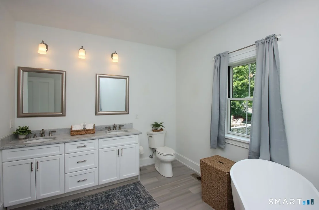 Photo of 773 Avon Road