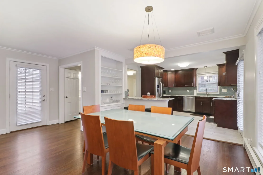 Photo of 51 Round Hill Road