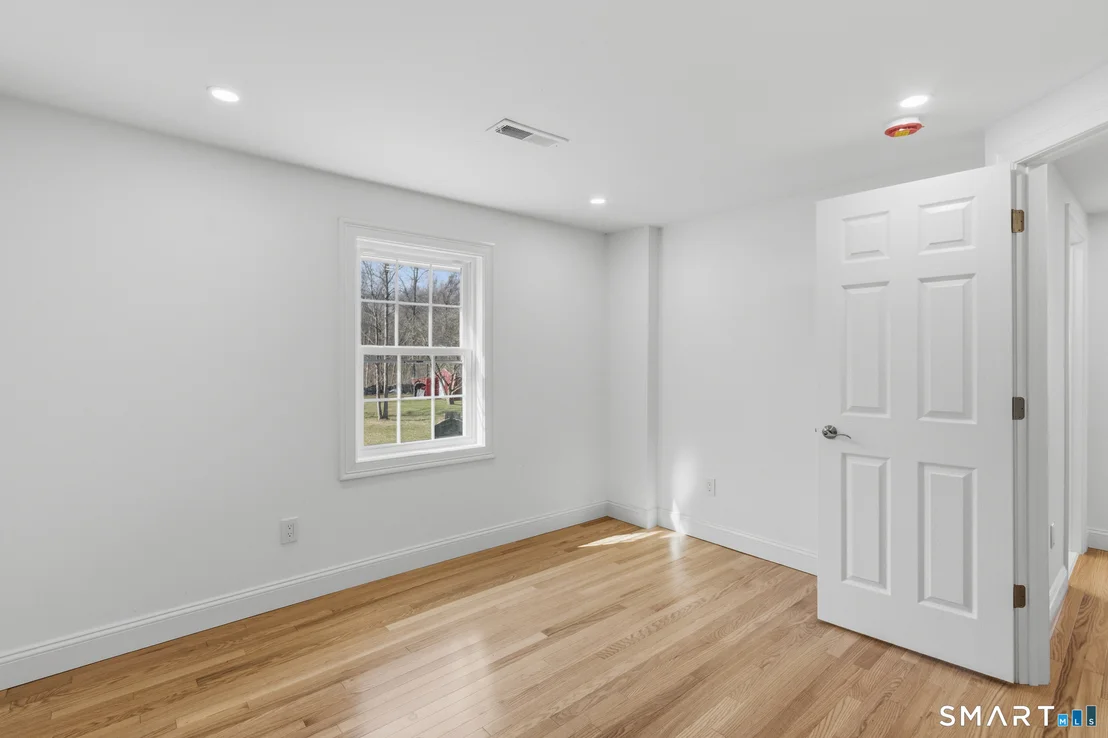 Photo of 395 Cross Hill Road
